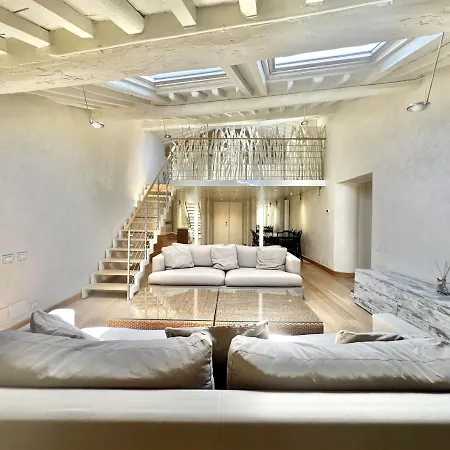 Apartament Botero Loft Design Penthouse Pietrasanta